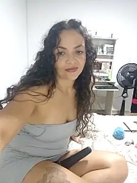 bella-diaz webcam