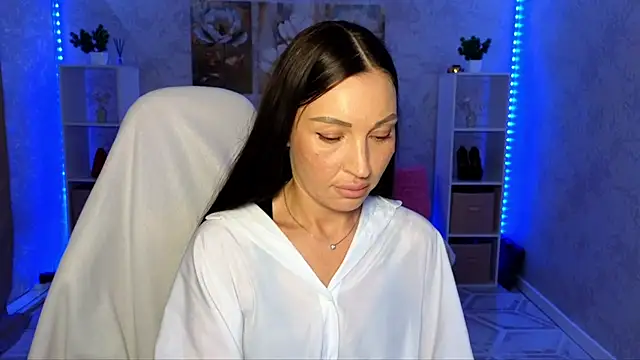 NikoleMills