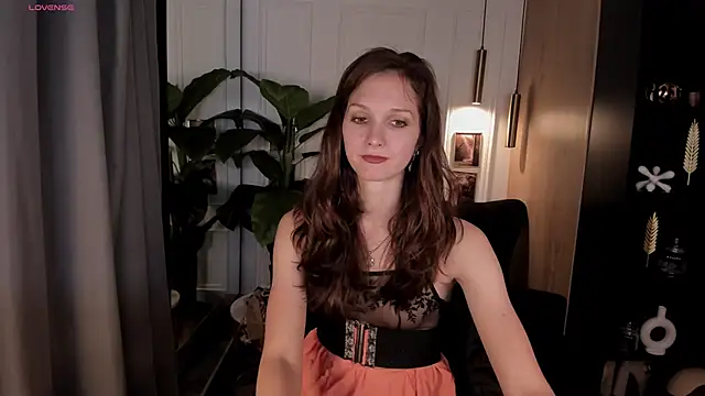 MirandaGlow webcam