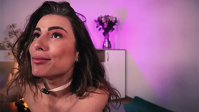 misslullu - Misslullu's free webcam - UK Sex Cams