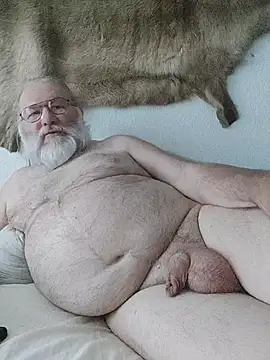 SexySantaC live cam on StripChat