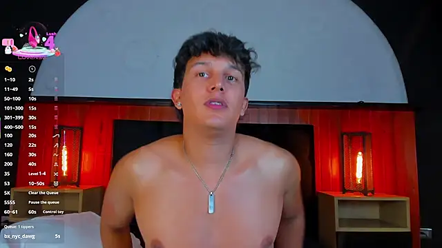 Leo_Savage_ webcam