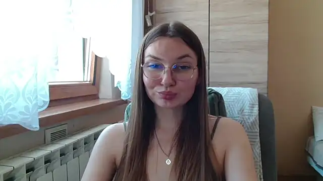 LooveELLYx webcam