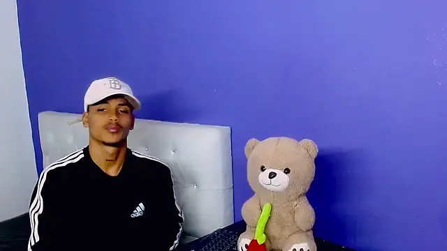 Angel_foxc13 webcam