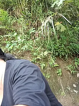 sary-hot2x webcam