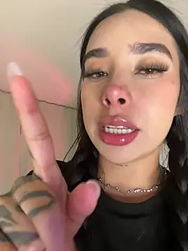 Isa_Monetti webcam