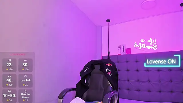 scarletcherry18 webcam
