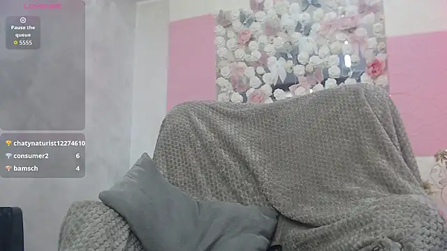 EmberLuna_ webcam