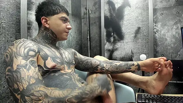 Gury_tattoo webcam