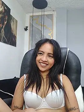 naty_18 webcam