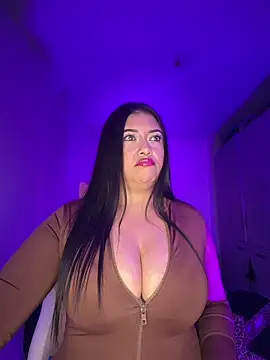 cami_ortiz__ webcam