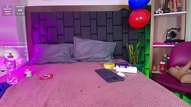 EllenaBoobs_ webcam