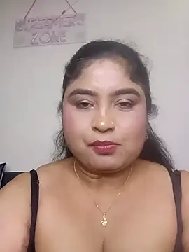 hornyriyanka webcam