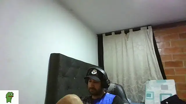 coolfriki webcam