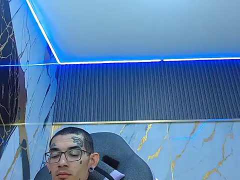 Boy_tatto77 webcam