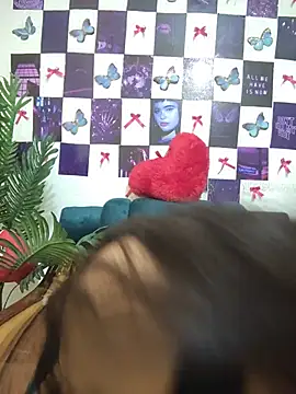 Alisha_Babyy webcam