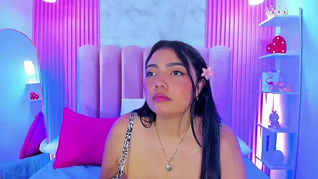 ArianaRougee webcam