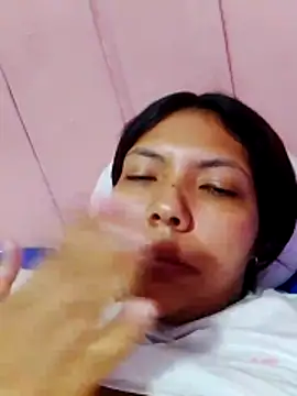 Izel_ webcam