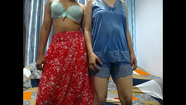 MoonBabes webcam