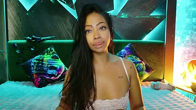elyaquinn - ElyaQuinn's free webcam - UK Sex Cams