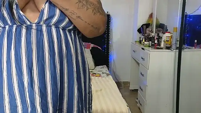 charlotte_077 webcam