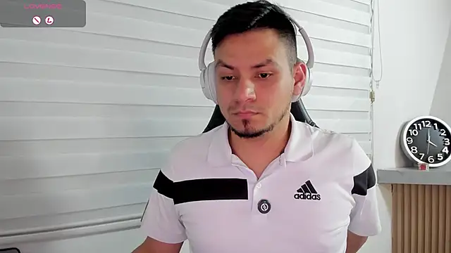 Rick_Adams live cam on StripChat