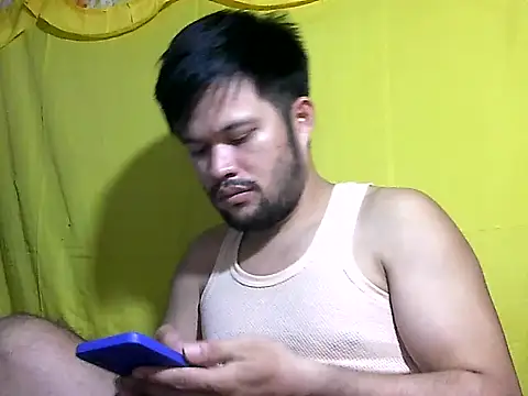 HairyHottestpinoyHandsome webcam