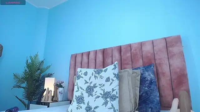 nana_levy webcam