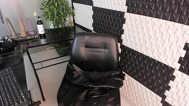 alinamorris - AlinaMorris's free webcam - UK Sex Cams