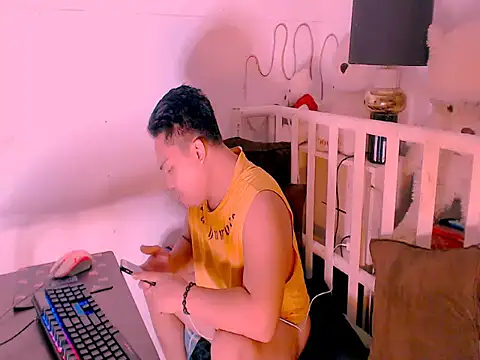hardking_69 - Hardking_69's free webcam - UK Sex Cams