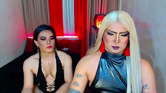 Wildest_Slave_Huntress webcam