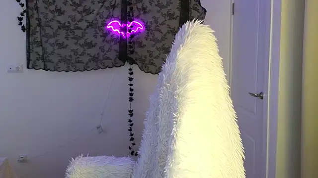 LilithMadden live cam on StripChat