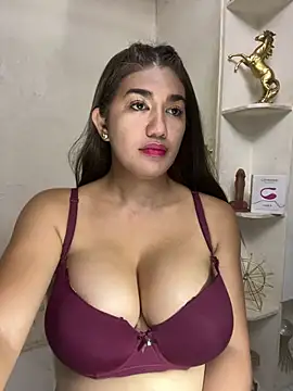 SexyFatHugeCock live cam on StripChat