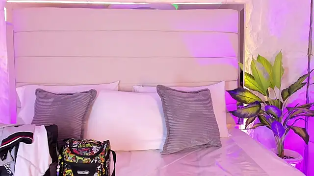 VictoriaVallmont webcam