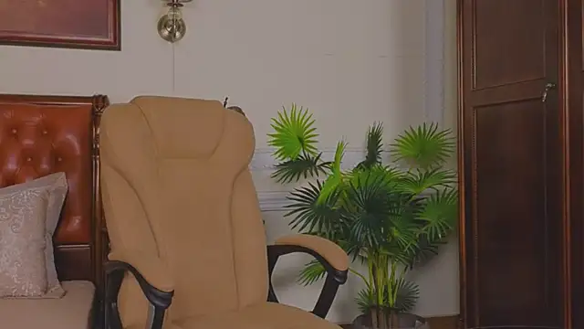 Real_Tini webcam