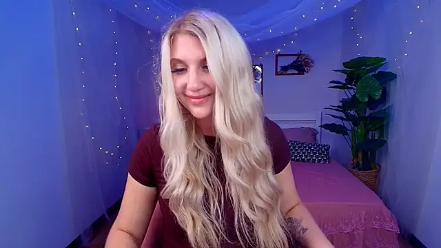 Evacadooo webcam
