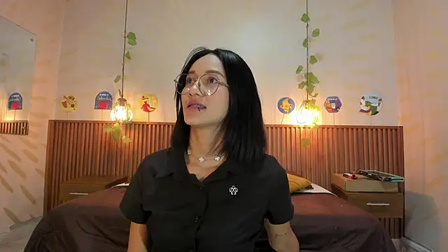 daphne_courtis webcam