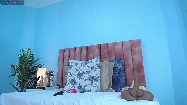 nana_levy webcam