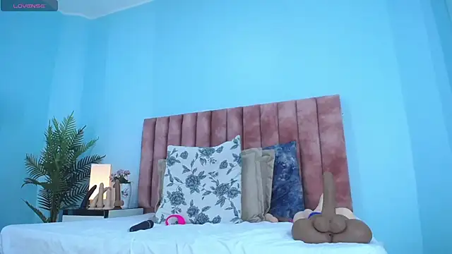 nana_levy webcam
