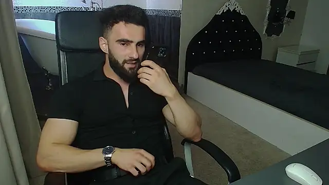 MicahLane live cam on StripChat