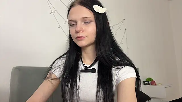 meowchaa live cam on StripChat