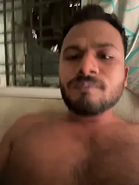 wildboy_simon webcam