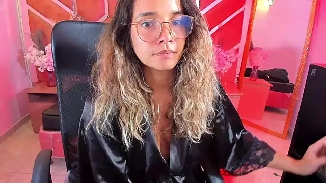 Olivia_Fox69 webcam
