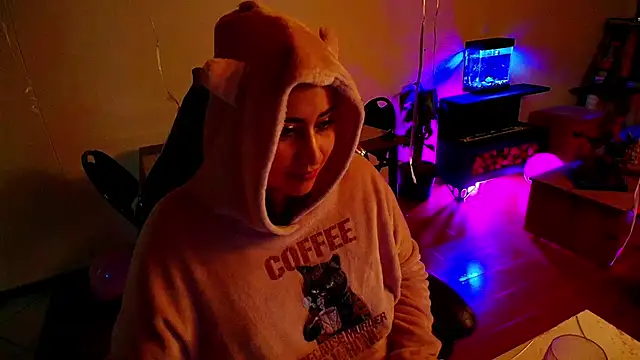 cherryy_bombshelll webcam