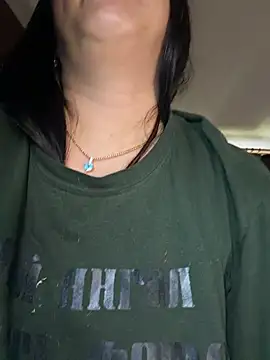 Naughtbaby_2025 webcam