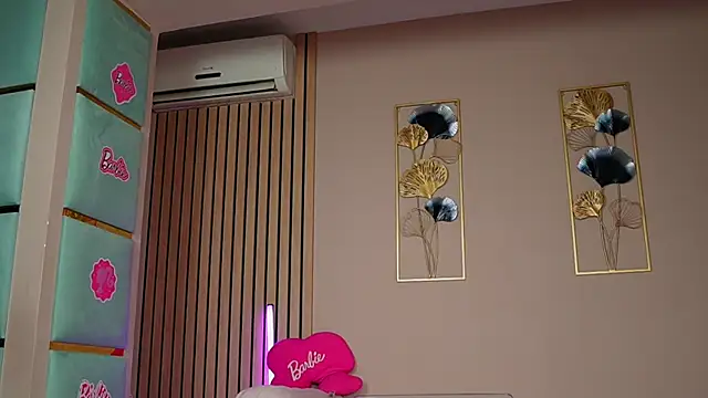 SabrinaJade webcam