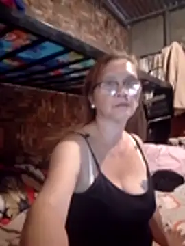 SexyHottMom webcam