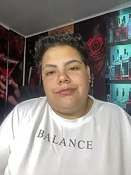 Hailey_Curvy webcam