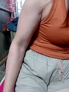 YiyinLy webcam