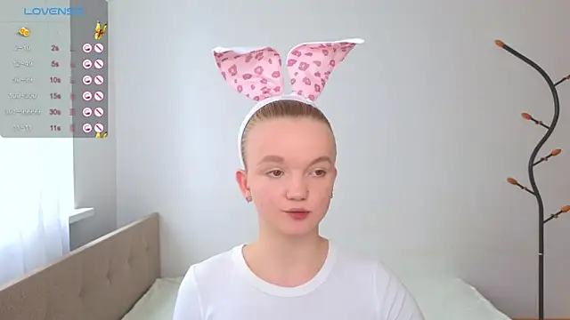 StellaBunny webcam